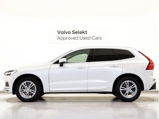 XC60 T5 AWD モーメンタム 360°カメラ フロント8ウェイパワーシート フロントシートヒーター パワーテールゲート リア5面ダークティンテッドガラス 18インチAW テキスタイルコンビシート アイアンオレアルミニウムパネル(5枚目)