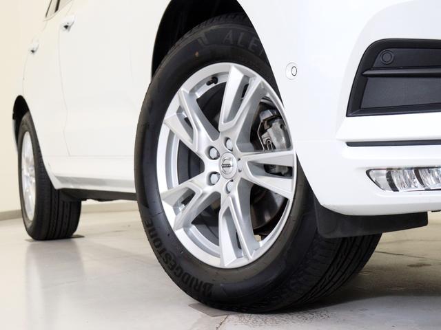 XC60 T5 AWD モーメンタム 360°カメラ フロント8ウェイパワーシート フロントシートヒーター パワーテールゲート リア5面ダークティンテッドガラス 18インチAW テキスタイルコンビシート アイアンオレアルミニウムパネル(7枚目)