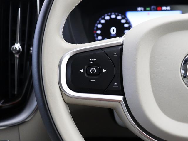 XC60 T5 AWD モーメンタム 360°カメラ フロント8ウェイパワーシート フロントシートヒーター パワーテールゲート リア5面ダークティンテッドガラス 18インチAW テキスタイルコンビシート アイアンオレアルミニウムパネル(18枚目)