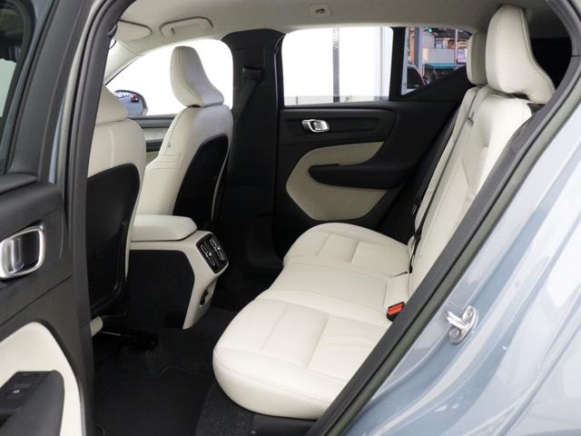 ＸＣ４０ アルティメット　Ｂ４　ＡＷＤ　ピクセルＬＥＤ　Ｇｏｏｇｌｅ搭載　ドラレコ　４８Ｖ　白革　ｈａｒｍａｎ／ｋａｒｄｏｎプレミアムサウンド　前後シートヒーター　ステアリングホイールヒーター　１９インチＡＷ　クリスタルシフトノブ（12枚目）