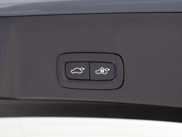 ＸＣ４０ アルティメット　Ｂ４　ＡＷＤ　ピクセルＬＥＤ　Ｇｏｏｇｌｅ搭載　ドラレコ　４８Ｖ　白革　ｈａｒｍａｎ／ｋａｒｄｏｎプレミアムサウンド　前後シートヒーター　ステアリングホイールヒーター　１９インチＡＷ　クリスタルシフトノブ（32枚目）