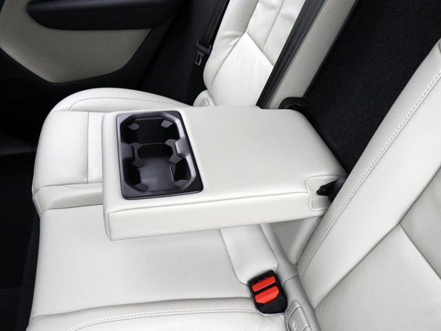 ＸＣ４０ アルティメット　Ｂ４　ＡＷＤ　ピクセルＬＥＤ　Ｇｏｏｇｌｅ搭載　ドラレコ　４８Ｖ　白革　ｈａｒｍａｎ／ｋａｒｄｏｎプレミアムサウンド　前後シートヒーター　ステアリングホイールヒーター　１９インチＡＷ　クリスタルシフトノブ（39枚目）