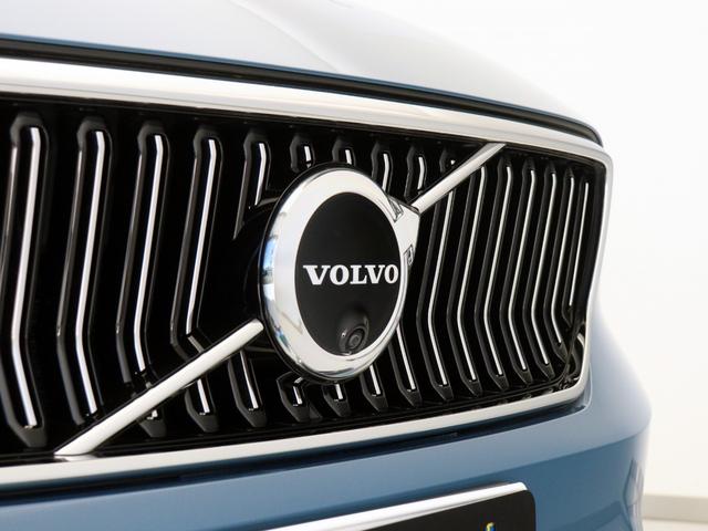 XC40 アルティメット B4 AWD サンルーフ Google搭載 ドラレコ 48V harman/kardon 19インチAW クリスタルシフトノブ ドリフトウッドパネル シートヒーター ステアリングヒーター ワイヤレススマホチャージ(22枚目)