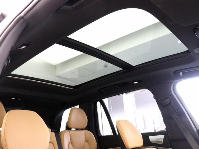 XC90 アルティメット B6 AWD B6エンジン サンルーフ B&W エアサス 3列7人乗り Google搭載 ドラレコ 48V 茶革 前後シートヒーター ステアリングホイールヒーター 20インチAW ブラックアッシュウッドパネル(5枚目)