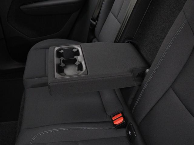 ＸＣ４０ Ｂ４　ＡＷＤ　モメンタム　２０２２年モデル　パワーシート＆クライメートＰＫＧ　ドラレコ　４８Ｖ　フロントパワーシート　シートヒーター　ステアリングヒーター　パワーテールゲート　ラゲッジプロテクションネット　１８インチＡＷ（35枚目）