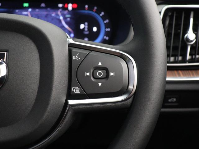 �ŐV�̉����F���Z�p�ɂ��A���R�ɘb�������邾���ł��Ȃ��̎w���𗝉����܂��B����̌����񂵂������Ă����K�v�͂Ȃ��A�G�A�R���^�i�r�Q�[�V�����^�G���^�[�e�C�����g�^�Ȃǂ��A�{�C�X�R���g���[���ő���ł��܂��B