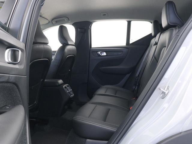 ＸＣ４０ アルティメット　Ｂ４　ＡＷＤ　ピクセルＬＥＤ　Ｇｏｏｇｌｅ搭載　ドラレコ　４８Ｖ　ｈａｒｍａｎ／ｋａｒｄｏｎプレミアムサウンド　本革シート　前後シートヒーター　ステアリングホイールヒーター　パワーテールゲート　３６０°カメラ（12枚目）