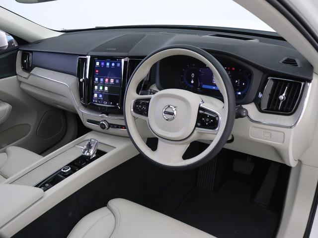 �C���X�g�������g�p�l���͋͂��ɉ^�]�ȑ��ւƌX�����Ă���ق��A�]�v�ȃX�C�b�`�ނ��\�Ȍ���r���A�^�]�ɏW�����₷�����𑢂�o���Ă��܂��B