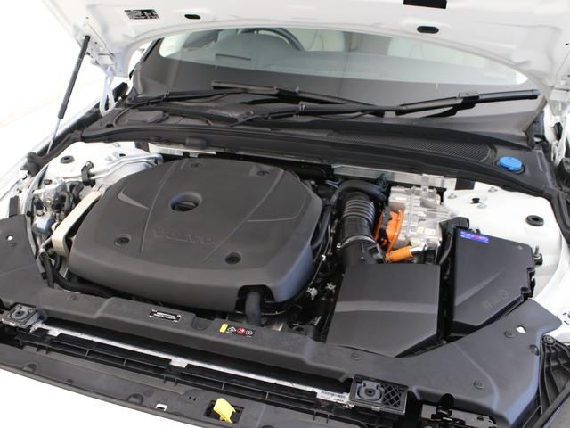 T6 ツインエンジン AWD インスクリプション 2020モデル プラスパッケージ harman/kardonプレミアムサウンド 白革 シートヒーター シートエアコン パワーテールゲート 電動パノラマサンルーフ ヘッドアップディスプレイ キーレス(20枚目)