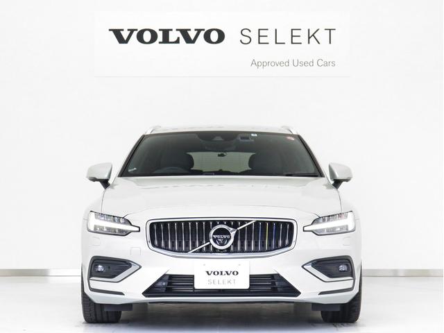 Ｖ６０ Ｔ５　インスクリプション　Ｐｏｌｅｓｔａｒ　ｈａｒｍａｎ／ｋａｒｄｏｎプレミアムサウンド　前後純正ドラレコ　シートヒーター　シートエアコン　ドリフトウッドパネル　パワーテールゲート　バーチライトメタリック　ルーフレール（8枚目）