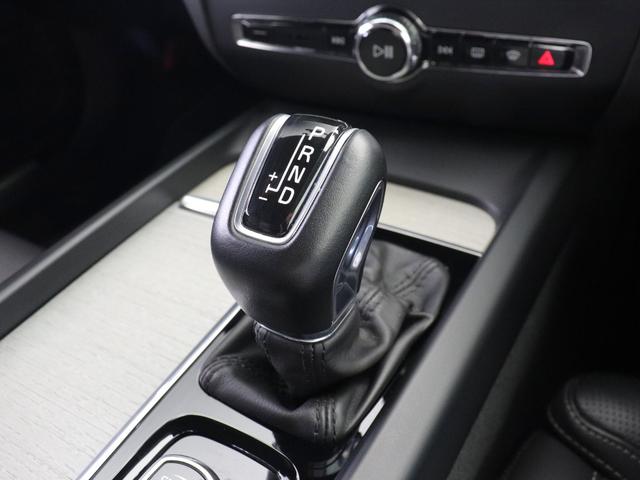 Ｔ５　インスクリプション　Ｐｏｌｅｓｔａｒ　ｈａｒｍａｎ／ｋａｒｄｏｎプレミアムサウンド　前後純正ドラレコ　シートヒーター　シートエアコン　ドリフトウッドパネル　パワーテールゲート　バーチライトメタリック　ルーフレール(19枚目)