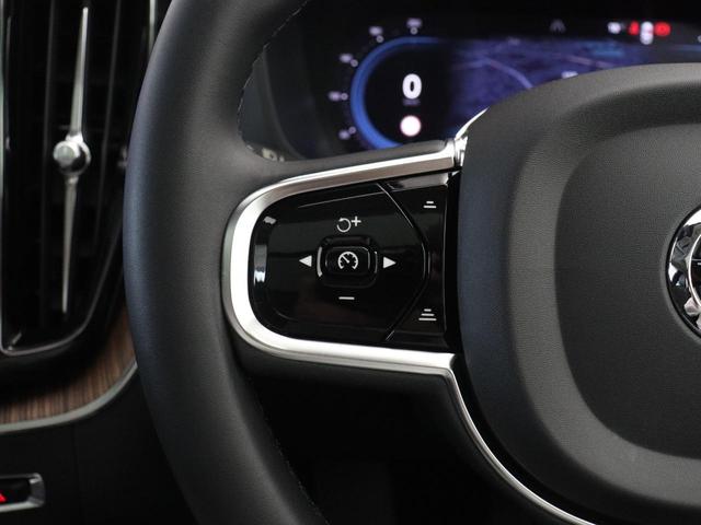 設定した速度を上限に、前方車両との車間距離を自動的に調整しながら加速、巡航、減速を交通の流れに合わせて自動で行う全車速追従機能付ＡＣＣ（アダプティブ・クルーズ・コントロール）を標準装備しています。