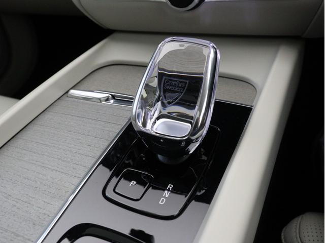 Ｖ６０ アルティメット　Ｂ４　サンルーフ　Ｇｏｏｇｌｅ搭載　ドラレコ　４８Ｖ　ｈａｒｍａｎ／ｋａｒｄｏｎ　クリスタルシフトノブ　ドリフトウッドパネル　前後シートヒーター　ステアリングヒーター　リラクゼーション機能　１８インチＡＷ（21枚目）