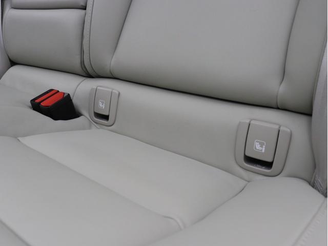 Ｖ６０ アルティメット　Ｂ４　サンルーフ　Ｇｏｏｇｌｅ搭載　ドラレコ　４８Ｖ　ｈａｒｍａｎ／ｋａｒｄｏｎ　クリスタルシフトノブ　ドリフトウッドパネル　前後シートヒーター　ステアリングヒーター　リラクゼーション機能　１８インチＡＷ（42枚目）