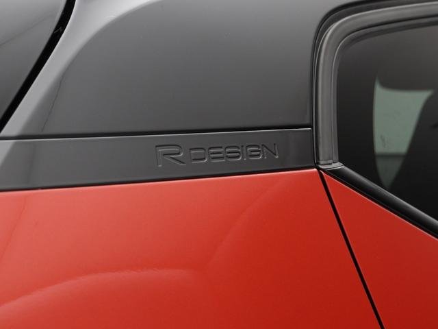ＸＣ４０ Ｔ４　ＡＷＤ　Ｒデザイン　専用スポーツサス　２０１９年モデル　ドラレコ　パワーテールゲート　ワイヤレススマホチャージ　１９インチＡＷ　シートヒーター　専用Ｎｕｂｕｃｋ／ファインナッパレザーコンビネーションシート　３６０°カメラ（27枚目）