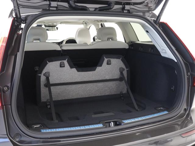 Ｖ６０ ウルトラ　Ｔ６　ＡＷＤ　プラグインハイブリッド　ＰＨＥＶ　サンルーフ　Ｂ＆Ｗ　２０２５年モデル　Ｇｏｏｇｌｅ搭載　ドラレコ　白革　前後シートヒーター　ステアリングヒーター　ベンチレーション機能　リラクゼーション機能　クリスタルシフトノブ　１９ＡＷ（31枚目）