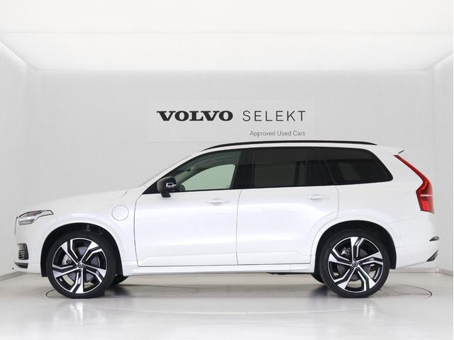 XC90 リチャージアルテメットT8AWDプラグインハイブリド PHEV サンルーフ エアサス 2023年モデル 3列7人乗り Google搭載 ドラレコ 白革 harman/kardon シートヒーター ステアリングヒーター リラクゼーション機能 22インチAW(6枚目)