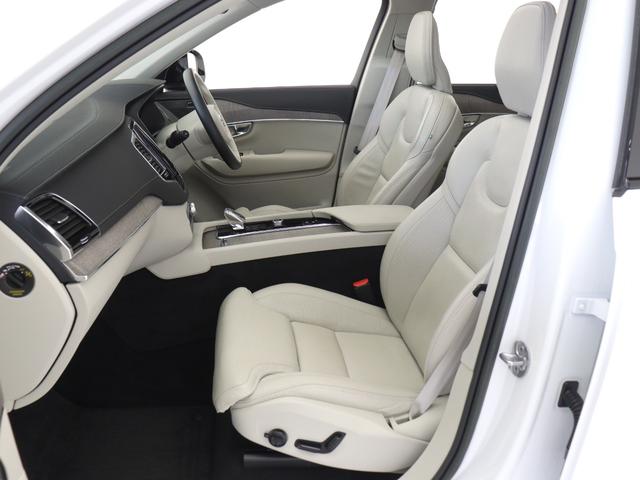 XC90 リチャージアルテメットT8AWDプラグインハイブリド PHEV サンルーフ エアサス 2023年モデル 3列7人乗り Google搭載 ドラレコ 白革 harman/kardon シートヒーター ステアリングヒーター リラクゼーション機能 22インチAW(13枚目)
