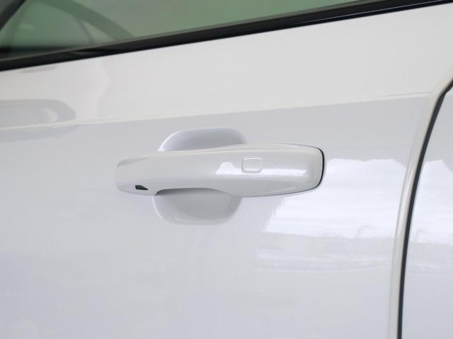 XC90 リチャージアルテメットT8AWDプラグインハイブリド PHEV サンルーフ エアサス 2023年モデル 3列7人乗り Google搭載 ドラレコ 白革 harman/kardon シートヒーター ステアリングヒーター リラクゼーション機能 22インチAW(30枚目)