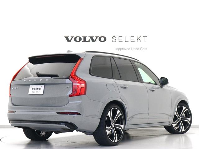 XC90 ウルトラ T8 AWD プラグインハイブリッド PHEV サンルーフ B&W エアサス 2025モデル 3列7人乗り Google ドラレコ クリスタルシフトノブ グレーアッシュウッドパネル フロント&リア2列目シートヒーター 22インチAW(8枚目)