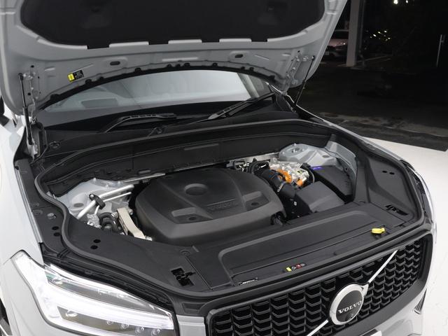 XC90 ウルトラ T8 AWD プラグインハイブリッド PHEV サンルーフ B&W エアサス 2025モデル 3列7人乗り Google ドラレコ クリスタルシフトノブ グレーアッシュウッドパネル フロント&リア2列目シートヒーター 22インチAW(26枚目)