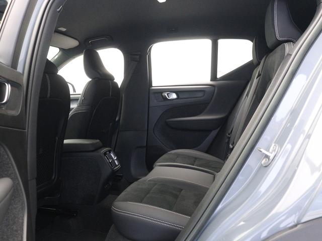 XC40 アルティメット B4 AWD ダークエディション ピクセルLED 特別仕様車 Google搭載 前後純正ドラレコ 48V Darkエクステリア harman/kardon 19インチダイヤモンドカットAW 前後シートヒーター ステアリングヒーター(12枚目)