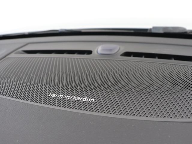 XC40 アルティメット B4 AWD ダークエディション ピクセルLED 特別仕様車 Google搭載 前後純正ドラレコ 48V Darkエクステリア harman/kardon 19インチダイヤモンドカットAW 前後シートヒーター ステアリングヒーター(14枚目)