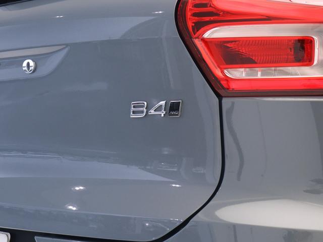 XC40 アルティメット B4 AWD ダークエディション ピクセルLED 特別仕様車 Google搭載 前後純正ドラレコ 48V Darkエクステリア harman/kardon 19インチダイヤモンドカットAW 前後シートヒーター ステアリングヒーター(30枚目)