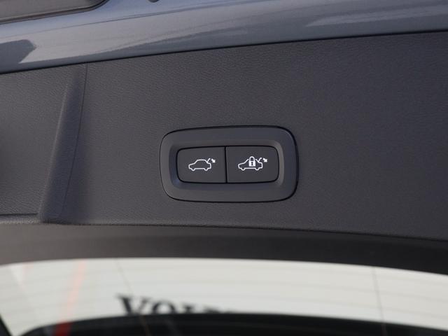 XC40 アルティメット B4 AWD ダークエディション ピクセルLED 特別仕様車 Google搭載 前後純正ドラレコ 48V Darkエクステリア harman/kardon 19インチダイヤモンドカットAW 前後シートヒーター ステアリングヒーター(33枚目)