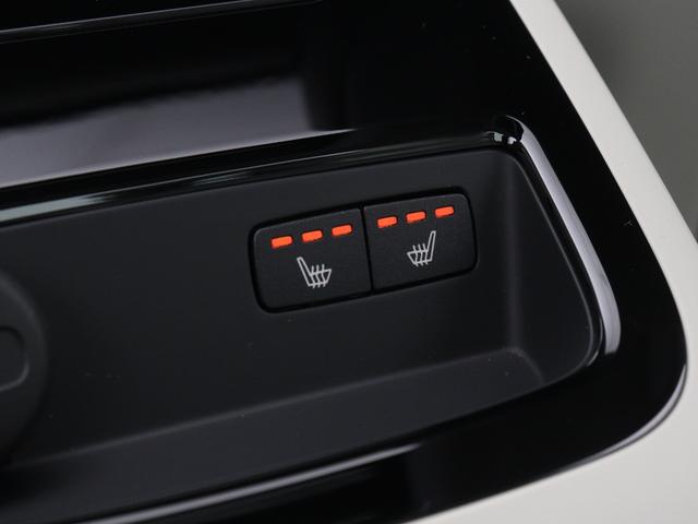 S60 リチャジアルティメットT6AWDプラグインハイブリド PHEV サンルーフ Google搭載 ドラレコ 白革 harman/kardon 前後シートヒーター ステアリングヒーター リラクゼーション機能 クリスタルシフトノブ 360°カメラ 19インチAW(14枚目)