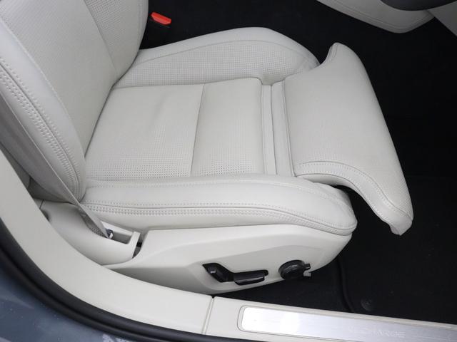 S60 リチャジアルティメットT6AWDプラグインハイブリド PHEV サンルーフ Google搭載 ドラレコ 白革 harman/kardon 前後シートヒーター ステアリングヒーター リラクゼーション機能 クリスタルシフトノブ 360°カメラ 19インチAW(36枚目)