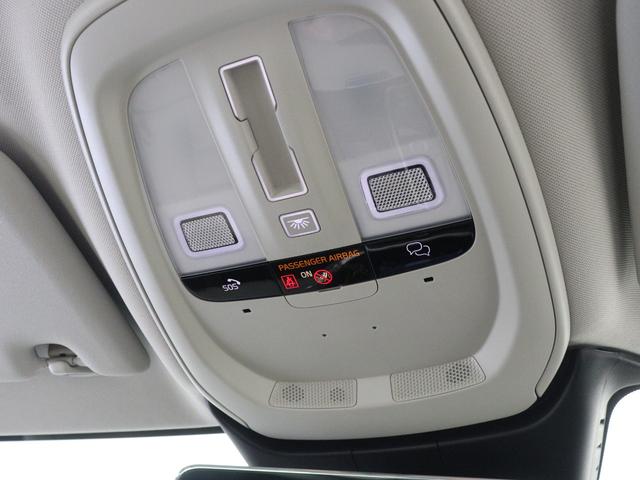 S60 リチャジアルティメットT6AWDプラグインハイブリド PHEV サンルーフ Google搭載 ドラレコ 白革 harman/kardon 前後シートヒーター ステアリングヒーター リラクゼーション機能 クリスタルシフトノブ 360°カメラ 19インチAW(42枚目)