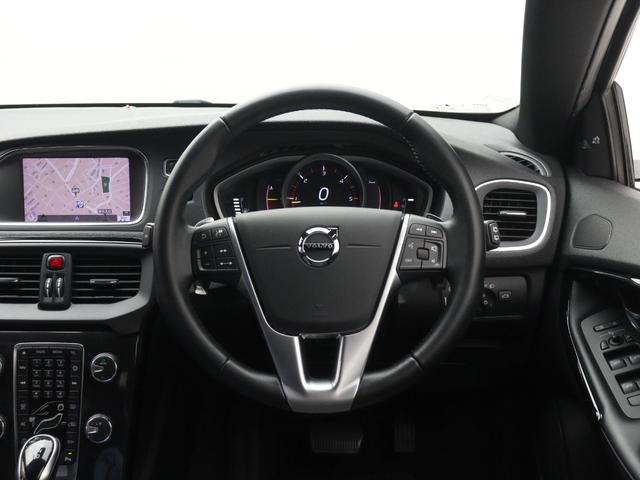 V40 D4 ダイナミックエディション クリーンディーゼル 最終2019年モデル特別限定車 純正ドラレコ 18インチグロッシーブラック/グロッシーホワイトAW 専用テキスタイル/レザーコンビシート パドルシフト ブラックグリッドアルミパネル(48枚目)