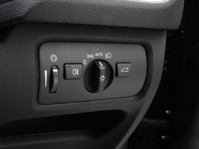 V40 D4 ダイナミックエディション クリーンディーゼル 最終2019年モデル特別限定車 純正ドラレコ 18インチグロッシーブラック/グロッシーホワイトAW 専用テキスタイル/レザーコンビシート パドルシフト ブラックグリッドアルミパネル(50枚目)