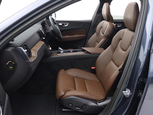 XC60 アルティメット B5 AWD サンルーフ 2023モデル Google搭載 48V 濃茶革 harman/kardon クリスタルシフトノブ リニアライムウッドパネル 前後シートヒーター ステアリングヒーター リラクゼーション機能(12枚目)