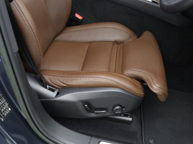 XC60 アルティメット B5 AWD サンルーフ 2023モデル Google搭載 48V 濃茶革 harman/kardon クリスタルシフトノブ リニアライムウッドパネル 前後シートヒーター ステアリングヒーター リラクゼーション機能(34枚目)