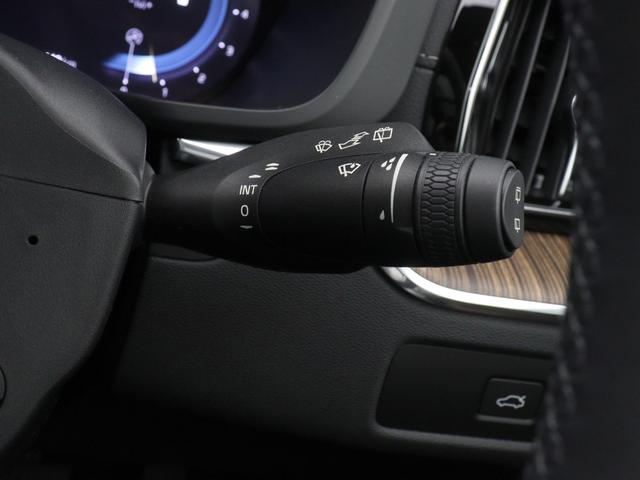 XC60 アルティメット B5 AWD サンルーフ 2023モデル Google搭載 48V 濃茶革 harman/kardon クリスタルシフトノブ リニアライムウッドパネル 前後シートヒーター ステアリングヒーター リラクゼーション機能(50枚目)