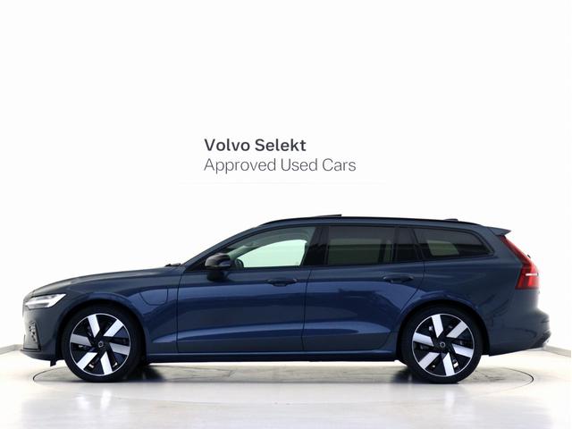 V60 ウルトラ T6 AWD プラグインハイブリッド PHEV サンルーフ B&Wプレミアムサウンド Google搭載 白革 クリスタルシフトノブ ドリフトウッドパネル 前後シートヒーター ステアリングヒーター リラクゼーション機能 19インチAW(7枚目)