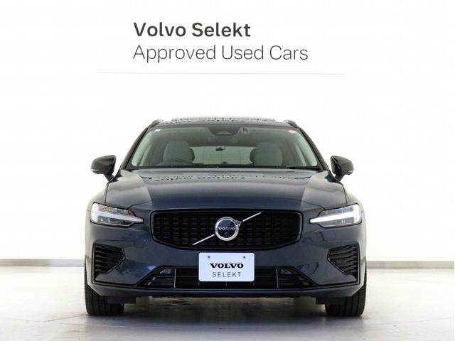 V60 ウルトラ T6 AWD プラグインハイブリッド PHEV サンルーフ B&Wプレミアムサウンド Google搭載 白革 クリスタルシフトノブ ドリフトウッドパネル 前後シートヒーター ステアリングヒーター リラクゼーション機能 19インチAW(11枚目)