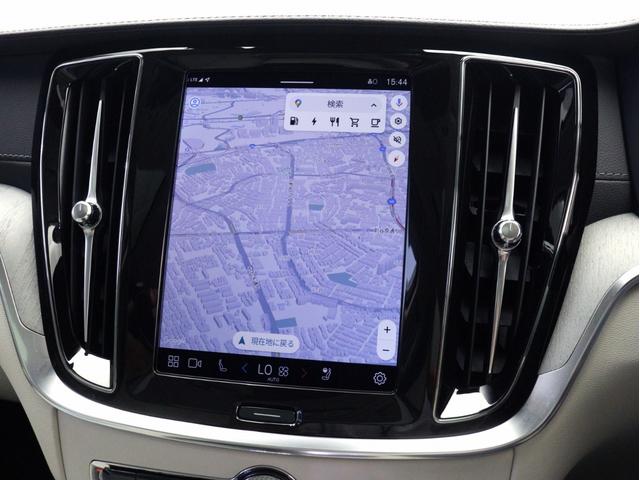 V60 ウルトラ T6 AWD プラグインハイブリッド PHEV サンルーフ B&Wプレミアムサウンド Google搭載 白革 クリスタルシフトノブ ドリフトウッドパネル 前後シートヒーター ステアリングヒーター リラクゼーション機能 19インチAW(19枚目)