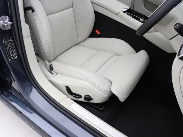 V60 ウルトラ T6 AWD プラグインハイブリッド PHEV サンルーフ B&Wプレミアムサウンド Google搭載 白革 クリスタルシフトノブ ドリフトウッドパネル 前後シートヒーター ステアリングヒーター リラクゼーション機能 19インチAW(37枚目)