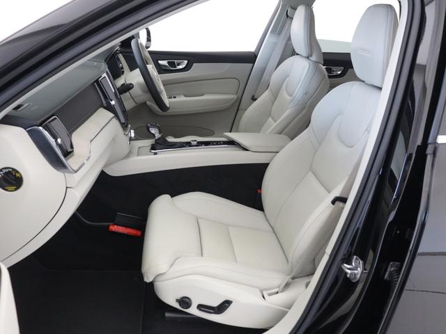 XC60 D4 AWD インスクリプション クリーンディーゼル搭載 2020年モデル 白革 harman/kardon 前後シートヒーター ステアリングヒーター リラクゼーション機能 ベンチレーション機能 ドリフトウッドパネル 19インチAW(11枚目)