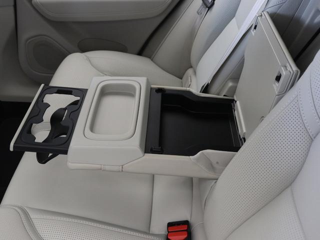 XC60 D4 AWD インスクリプション クリーンディーゼル搭載 2020年モデル 白革 harman/kardon 前後シートヒーター ステアリングヒーター リラクゼーション機能 ベンチレーション機能 ドリフトウッドパネル 19インチAW(37枚目)