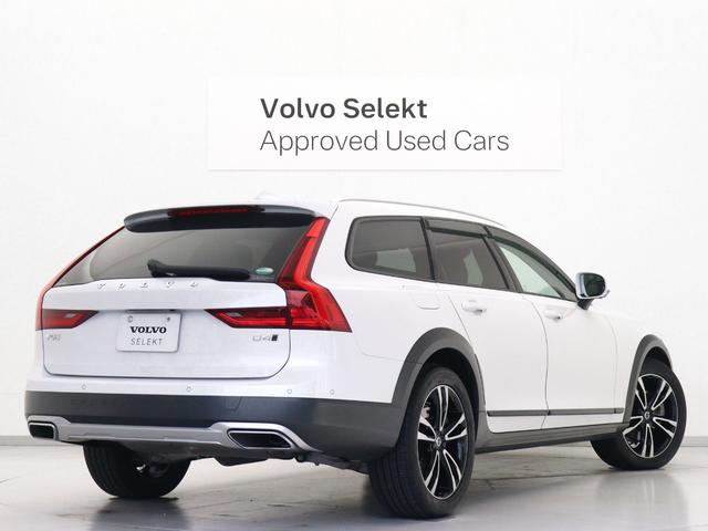 V90 クロスカントリー D4 AWD プロ ドラレコ harman/kardon 前後シートヒーター ステアリングホイールヒーター シートエアコン パワーテールゲート ブラックウォールナットウッドパネル ステアリングホイールヒーター 19AW(6枚目)