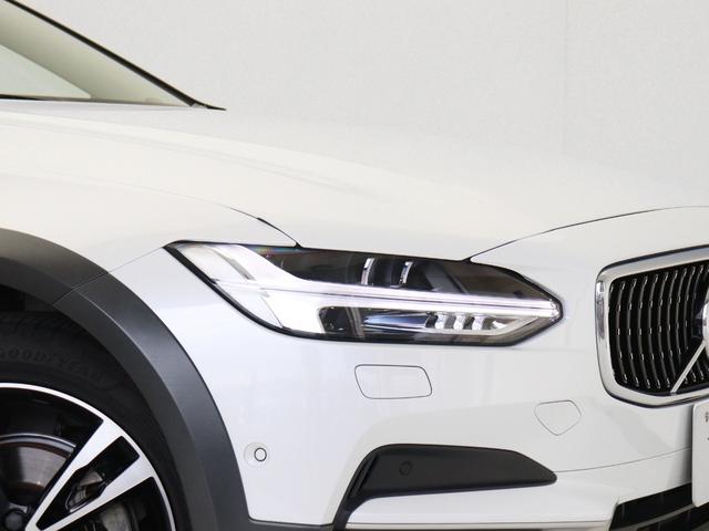 V90 クロスカントリー D4 AWD プロ ドラレコ harman/kardon 前後シートヒーター ステアリングホイールヒーター シートエアコン パワーテールゲート ブラックウォールナットウッドパネル ステアリングホイールヒーター 19AW(22枚目)