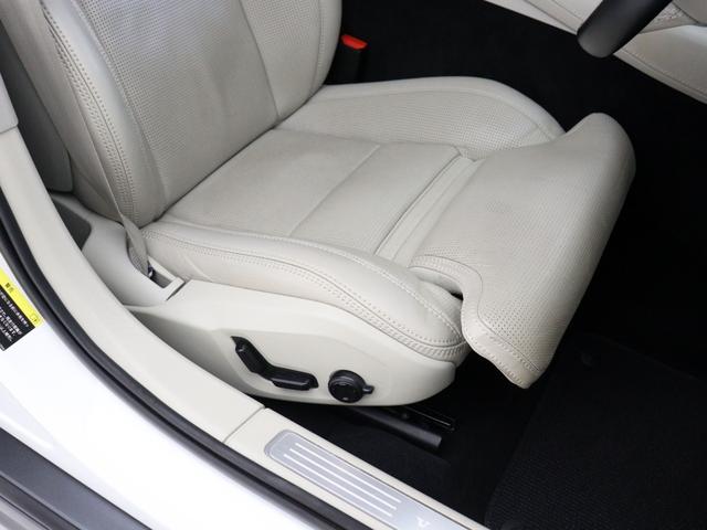 V90 クロスカントリー D4 AWD プロ ドラレコ harman/kardon 前後シートヒーター ステアリングホイールヒーター シートエアコン パワーテールゲート ブラックウォールナットウッドパネル ステアリングホイールヒーター 19AW(34枚目)