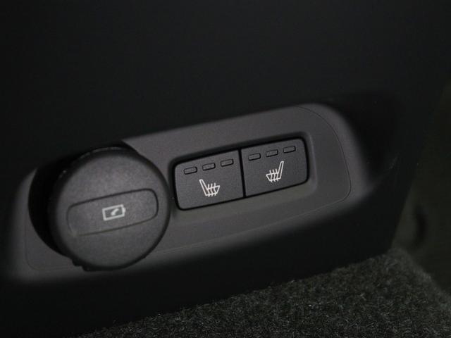 C40リチャージ リチャージ アルティメットツインモーター 電気自動車 パノラマルーフ ピクセルLED Google搭載 純正360°ドラレコ harman/kardon テイラードウールブレンドシート 前後シートヒーター ステアリングヒーター 20インチAW(17枚目)