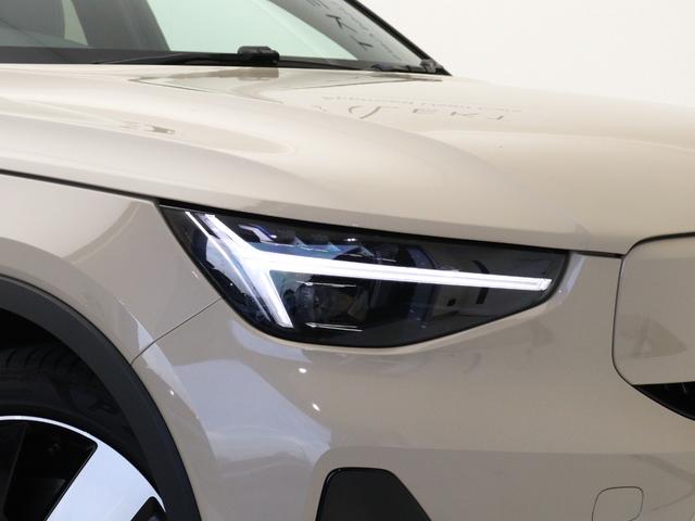 C40リチャージ リチャージ アルティメットツインモーター 電気自動車 パノラマルーフ ピクセルLED Google搭載 純正360°ドラレコ harman/kardon テイラードウールブレンドシート 前後シートヒーター ステアリングヒーター 20インチAW(28枚目)