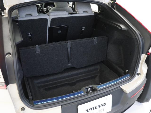 C40リチャージ リチャージ アルティメットツインモーター 電気自動車 パノラマルーフ ピクセルLED Google搭載 純正360°ドラレコ harman/kardon テイラードウールブレンドシート 前後シートヒーター ステアリングヒーター 20インチAW(35枚目)