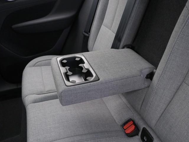 C40リチャージ リチャージ アルティメットツインモーター 電気自動車 パノラマルーフ ピクセルLED Google搭載 純正360°ドラレコ harman/kardon テイラードウールブレンドシート 前後シートヒーター ステアリングヒーター 20インチAW(43枚目)